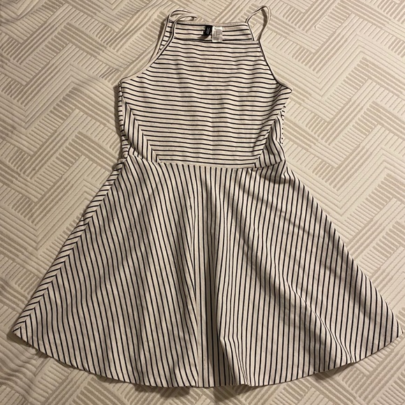 H&M Dresses & Skirts - H&M Divided Brand dress